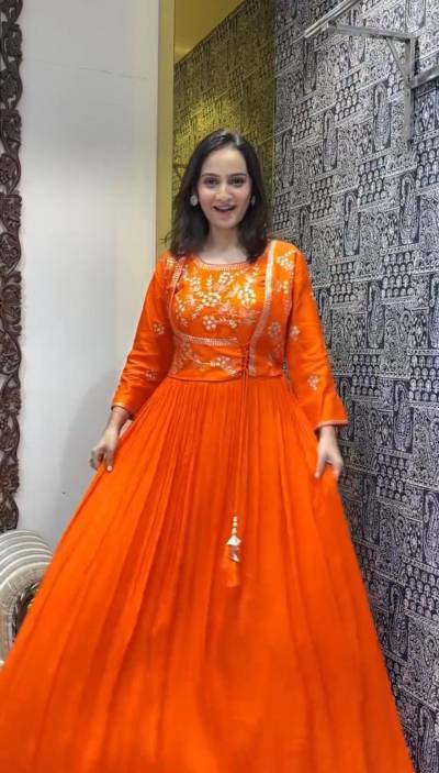 TAPI 220 DESIGNER CHINON GOWN WHOLESALER IN INDIA